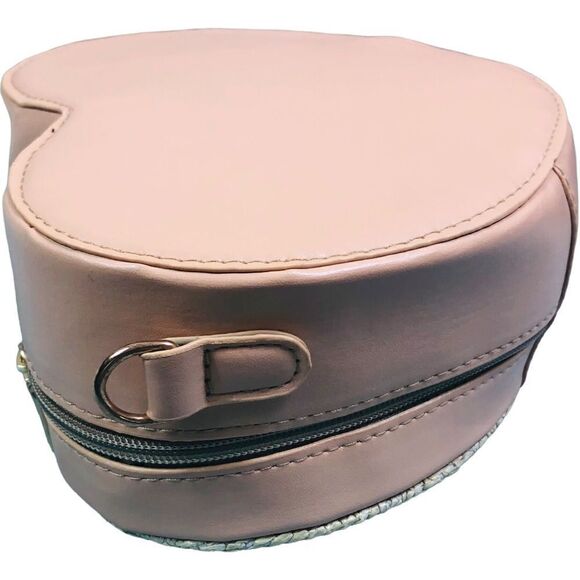 Straw Heart Cream Crossbody Shoulder Bag - Picture 14 of 15